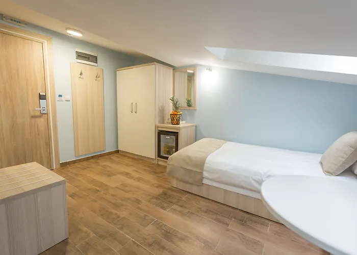 Отель Mar Garni 3*